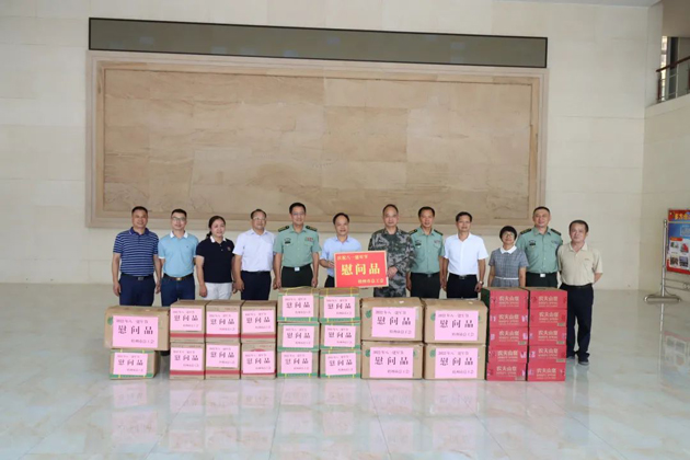 梧州市總工會(huì)領(lǐng)導(dǎo)班子“八一”走訪慰問(wèn)部隊(duì)官兵，共敘軍民魚(yú)水情