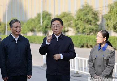 劉寧：大力弘揚勞模精神勞動精神工匠精神 為全面建設(shè)社會主義現(xiàn)代化國家貢獻(xiàn)力量