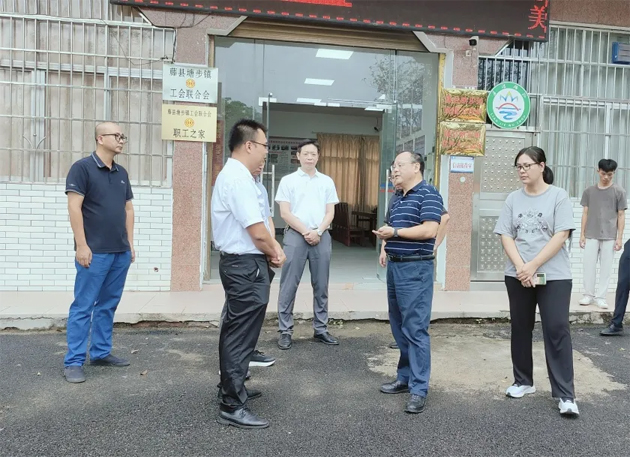 市總工會調(diào)研組到縣（市、區(qū)） 開展基層工會組織建設(shè)工作調(diào)研