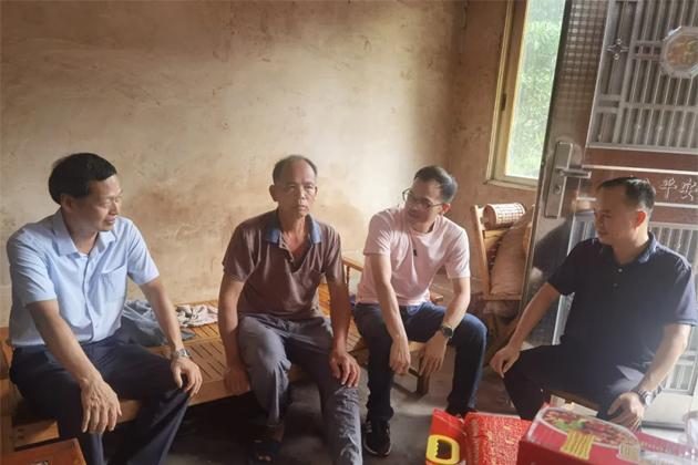 市總工會開展入戶走訪，助力鄉(xiāng)村振興工作