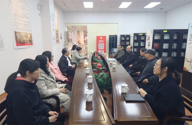 研討工運(yùn)歷史 傳承紅色基因丨中共梧州市委黨史研究室與市總工會(huì)進(jìn)行座談交流活動(dòng)