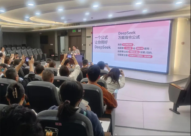 技能賦能促發(fā)展 暖心培訓(xùn)惠職工丨梧州市總工會2025年組織超5000名技能人才、企業(yè)在崗職工參加技能提升培訓(xùn)