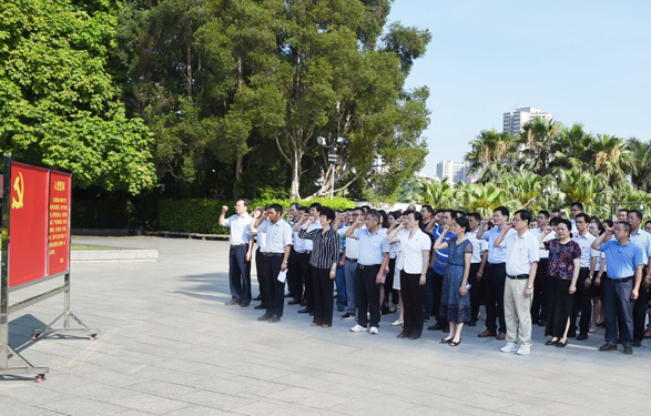 自治區(qū)總工會(huì)開展“不忘初心、牢記使命”革命傳統(tǒng)教育活動(dòng)