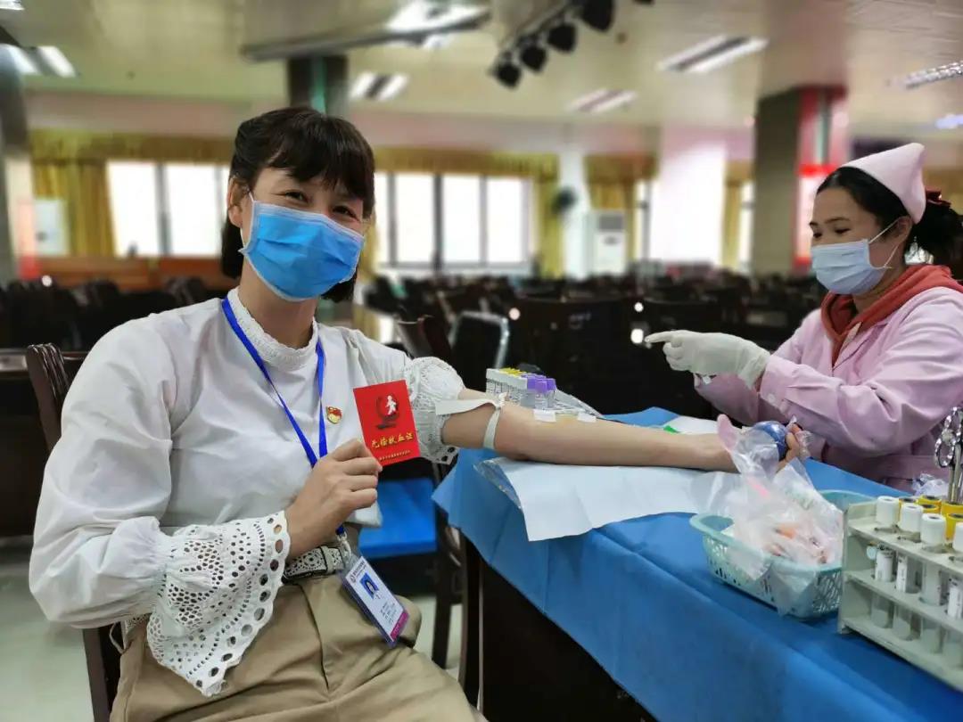 梧州市婦幼保健院工會(huì)無(wú)償獻(xiàn)血顯愛(ài)心