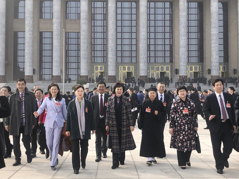 評(píng)職稱、漲工資……@技術(shù)工人，代表委員正在為你發(fā)聲！