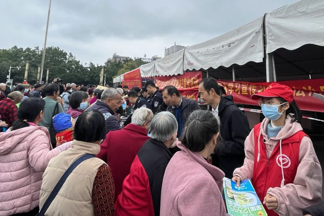 藤縣總工會開展2023年“憲法宣傳周”集中宣傳